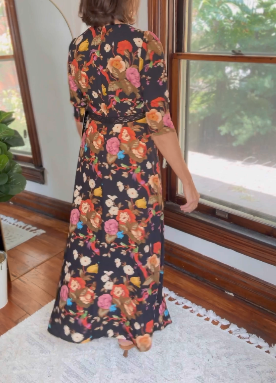 Elegant Floral Printed V-Neck Maxi Dress