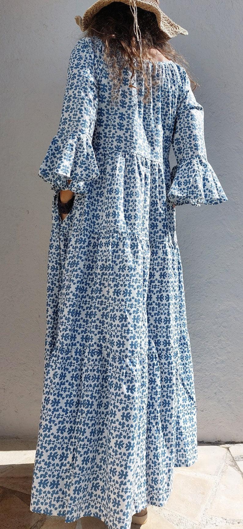 Blue 3/4 Sleeve Round Neck Maxi Dress