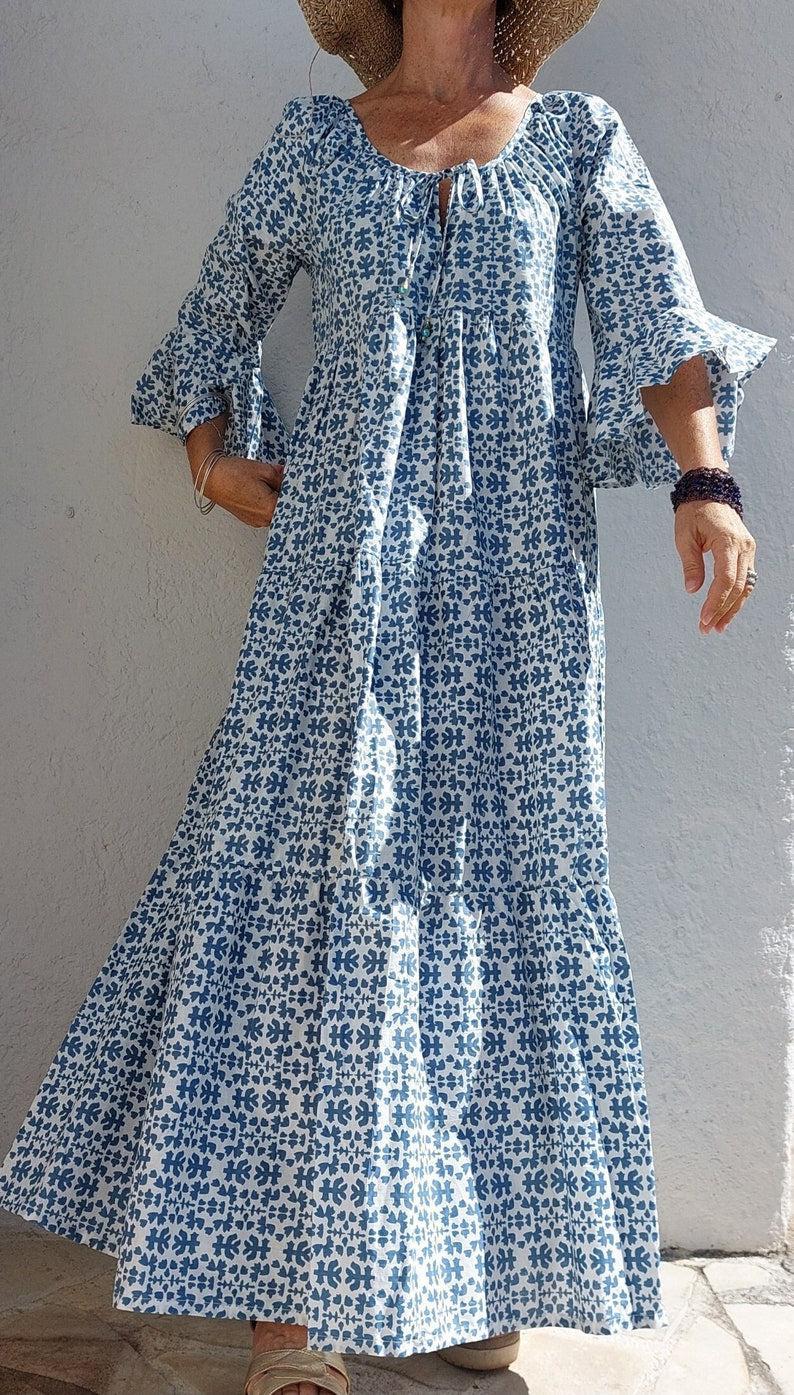 Blue 3/4 Sleeve Round Neck Maxi Dress