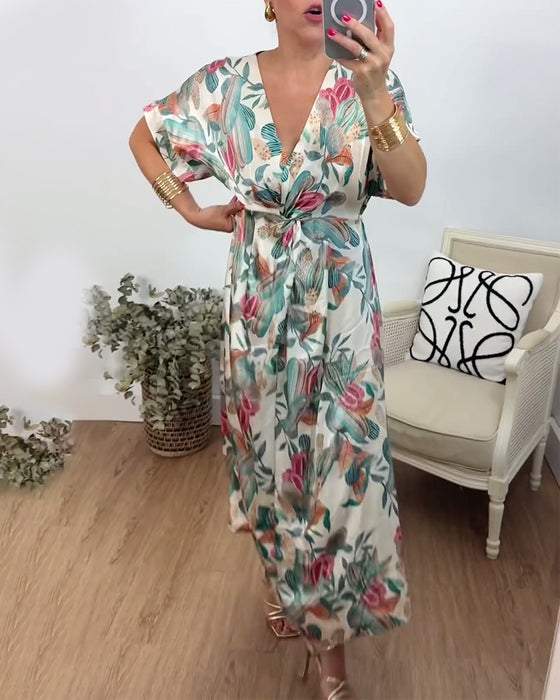 Elegantes Maxikleid mit V-Ausschnitt und botanischem Print 