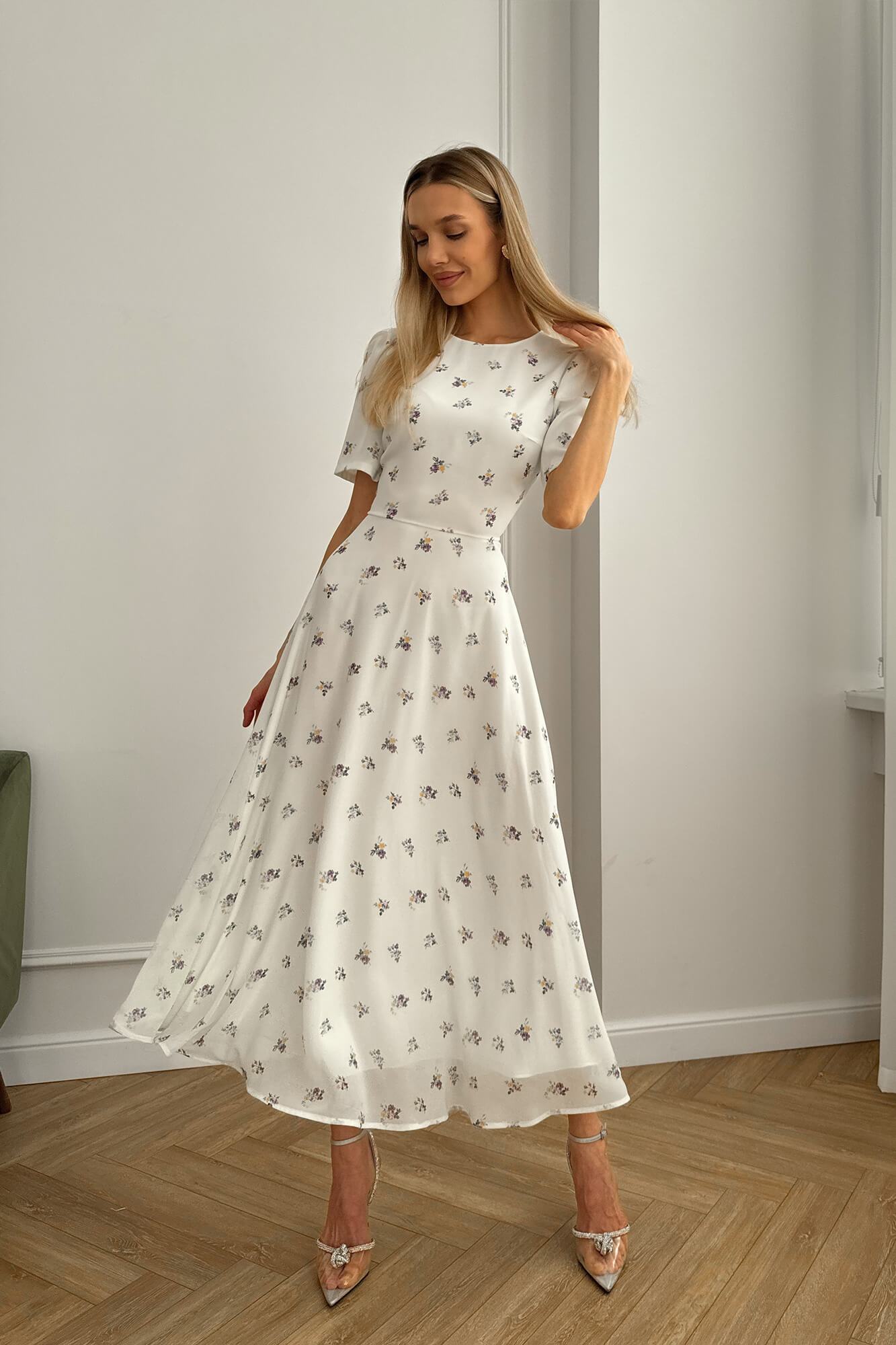 Round Neck Short Sleeve Floral Maxi Dress