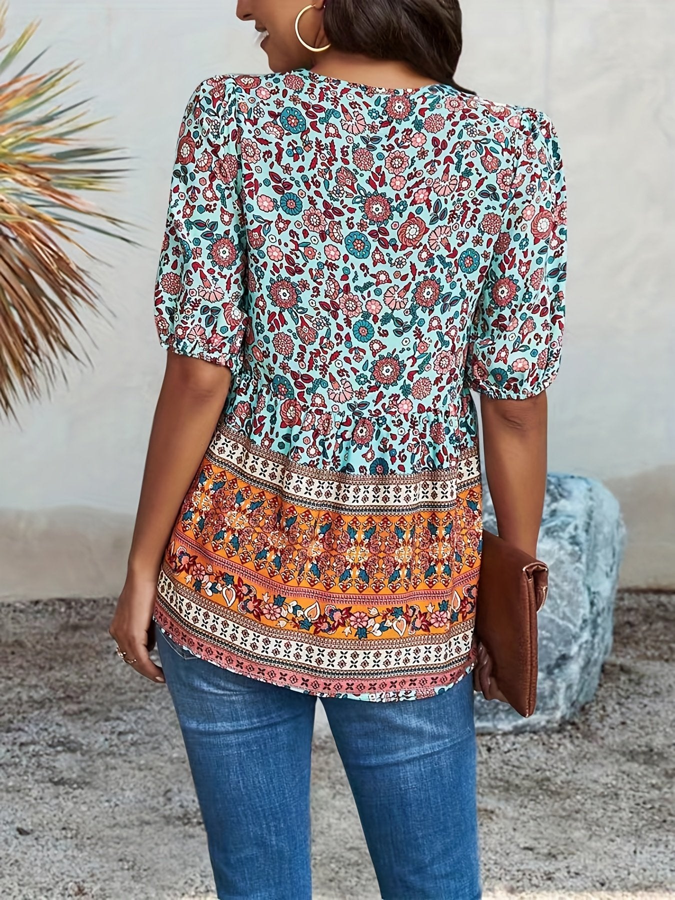 Floral Print Buttons V-Neck Top