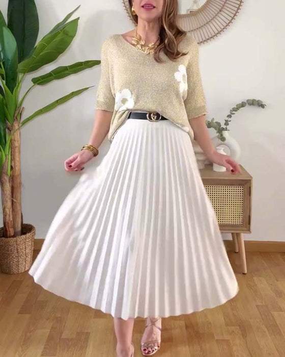 Solid color pleated skirt