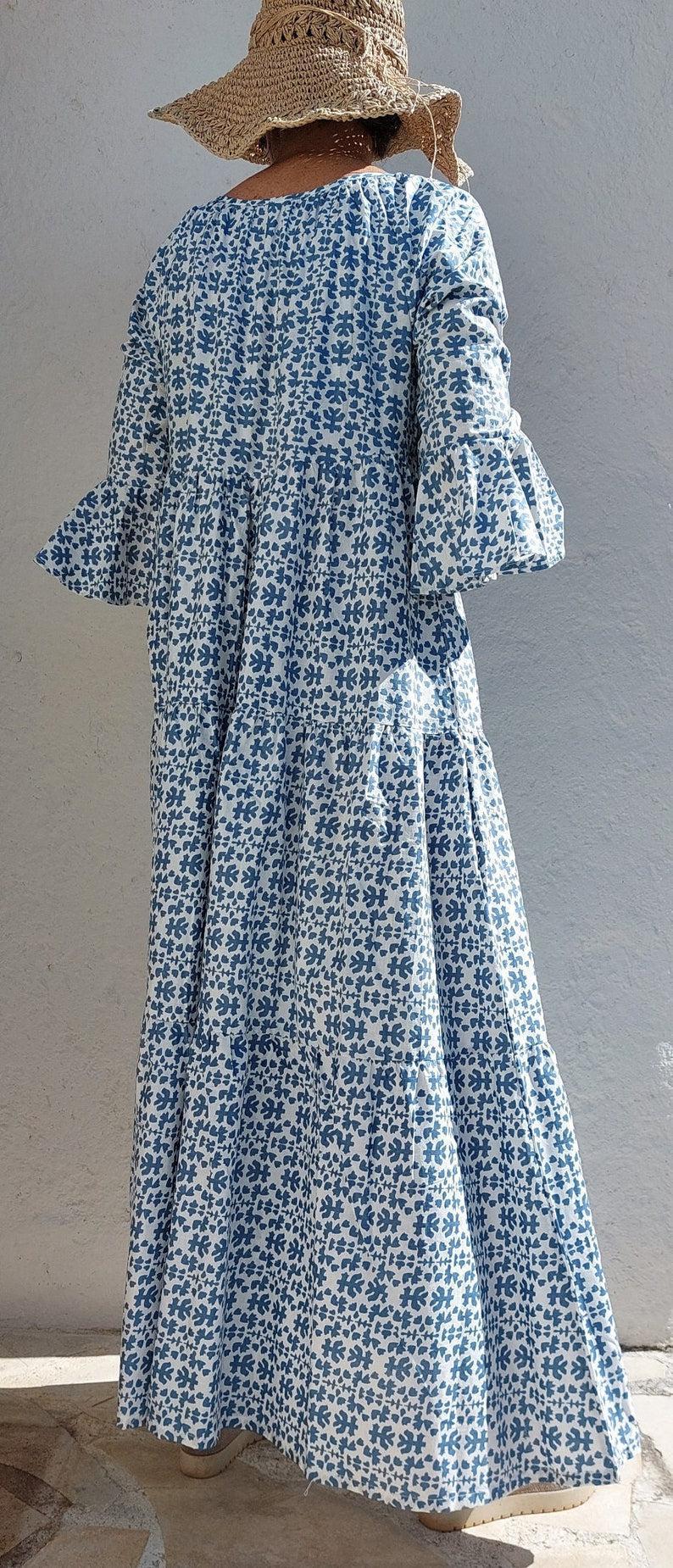 Blue 3/4 Sleeve Round Neck Maxi Dress