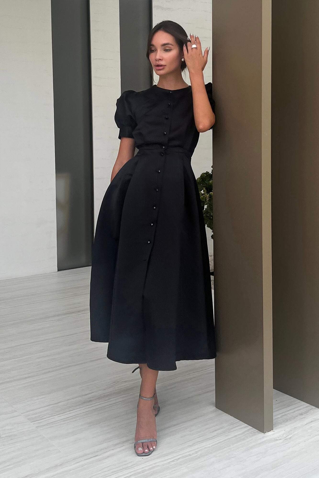 Solid Color Short Sleeves Button Front Midi Dress