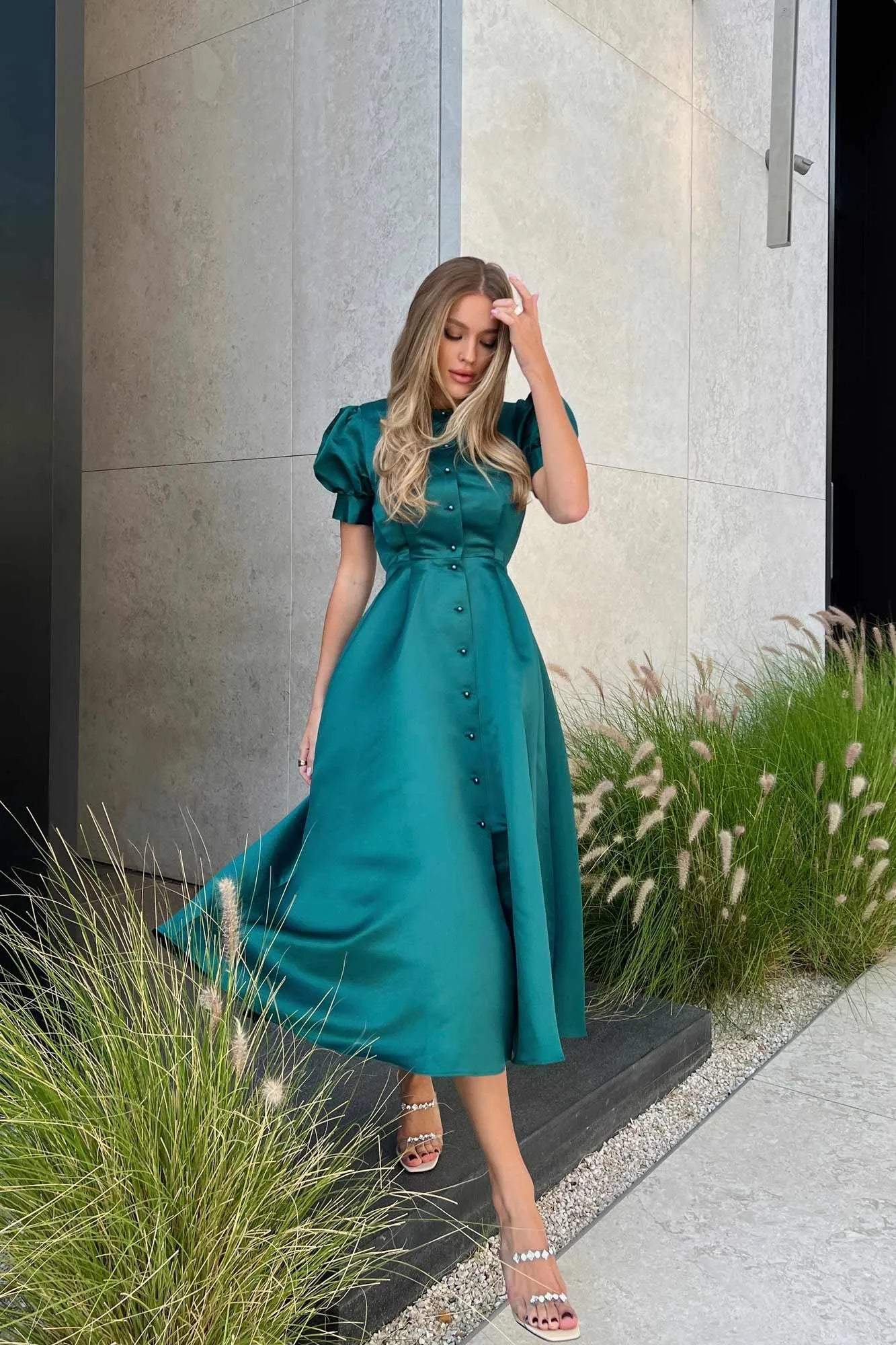 Solid Color Short Sleeves Button Front Midi Dress