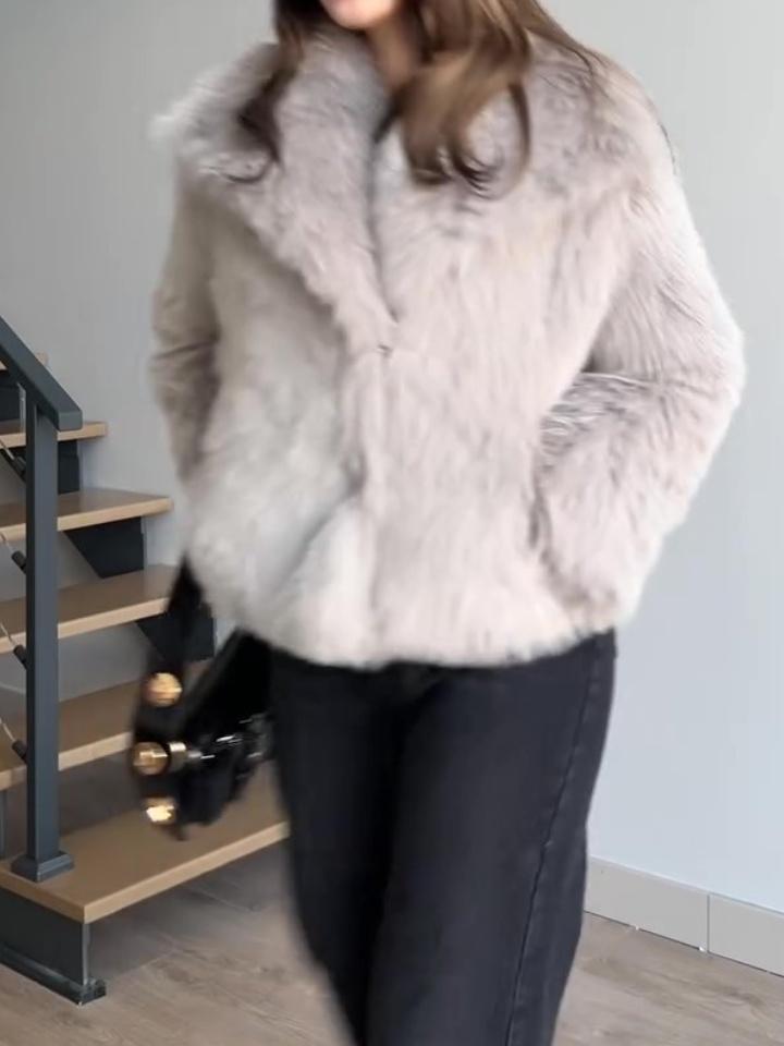 Short Faux Fur Coat With Large Lapels