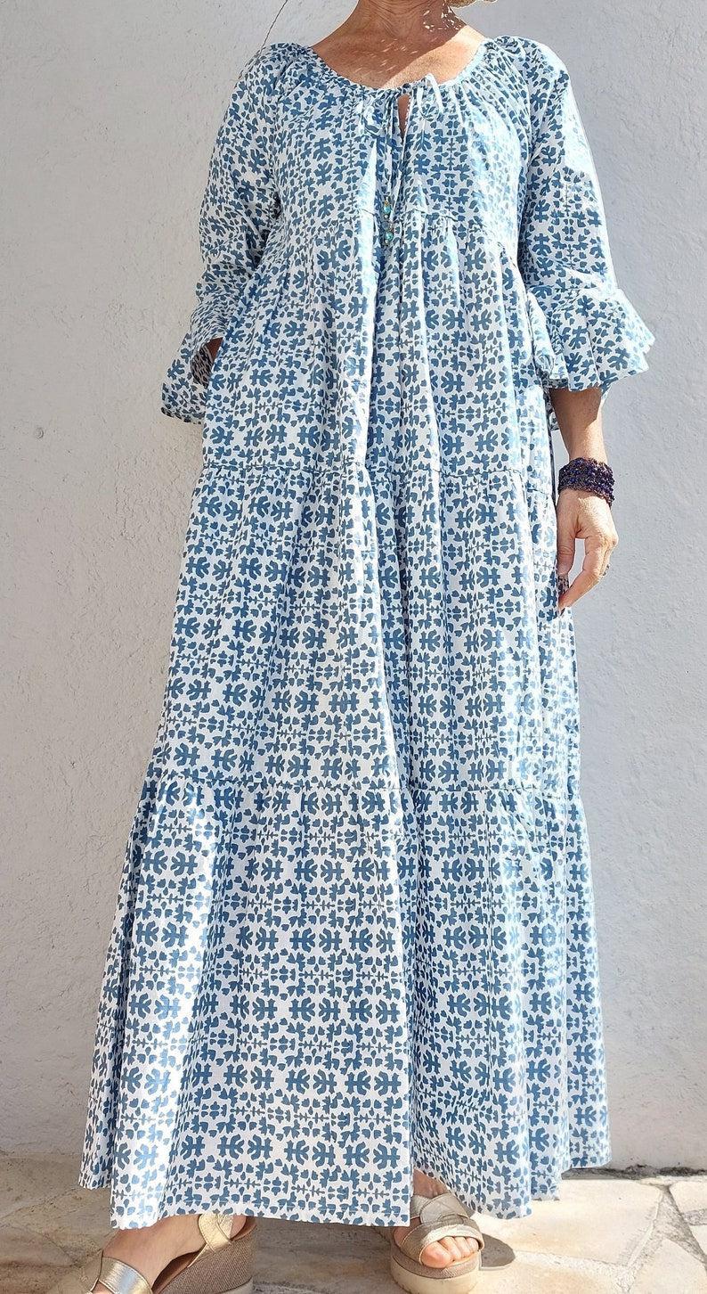 Blue 3/4 Sleeve Round Neck Maxi Dress