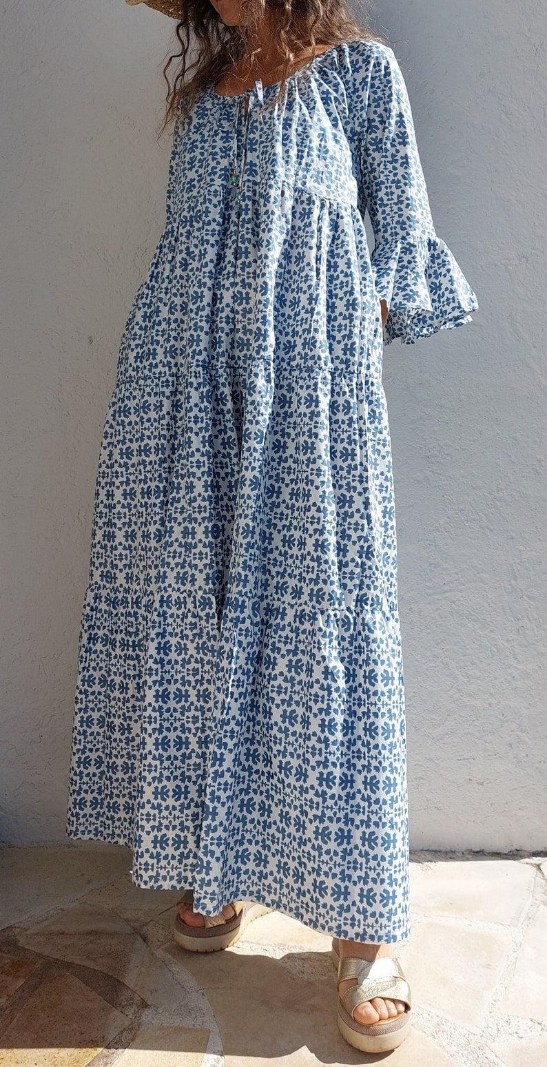 Blue 3/4 Sleeve Round Neck Maxi Dress