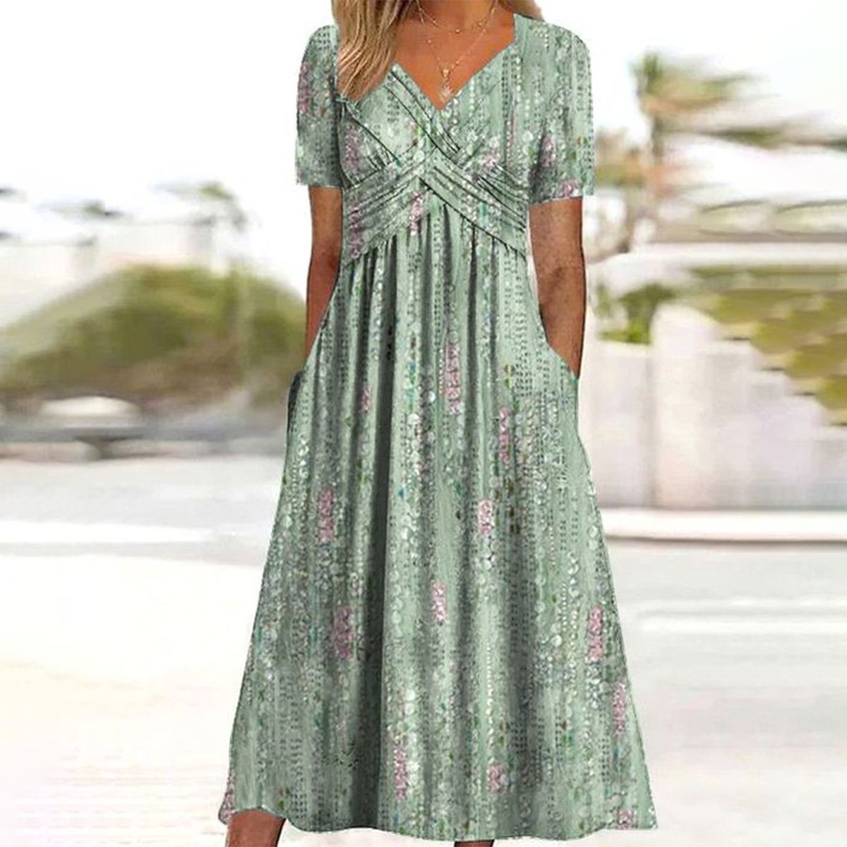 Green V-Neck Short Sleeve Midi Dress