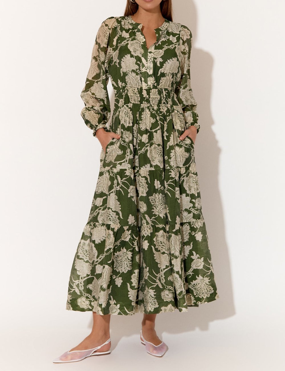 Robe élégante à manches longues et imprimé floral 