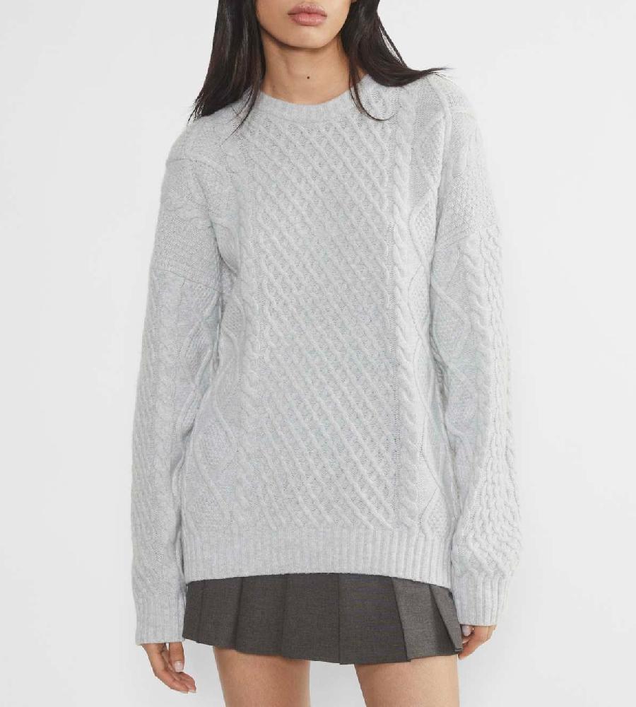 Chic Crewneck Cable-Knit Wool Sweater