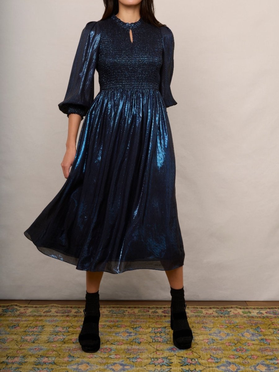 A Shinning Midi Dress