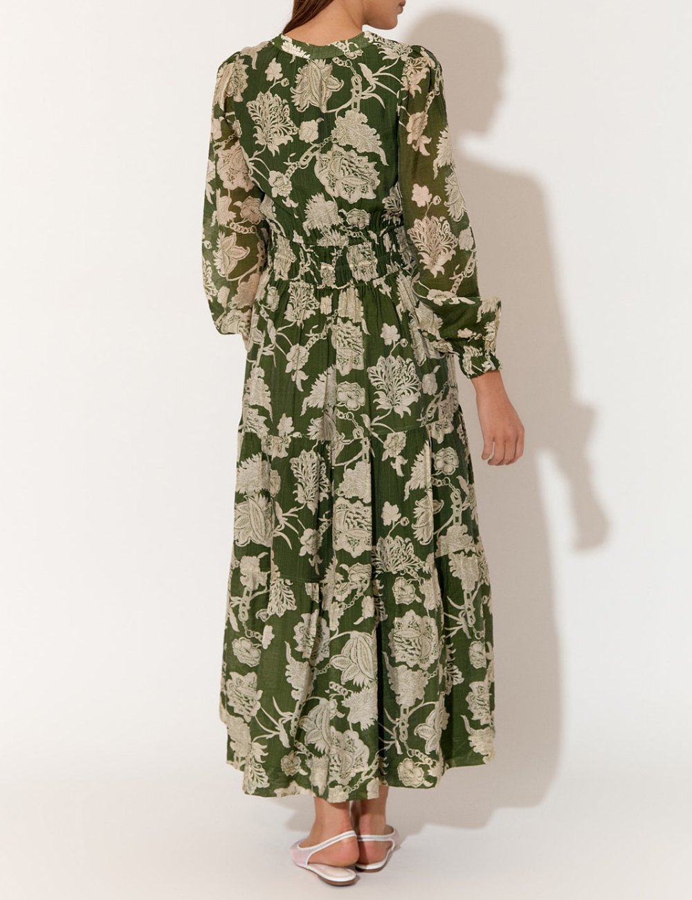 Robe élégante à manches longues et imprimé floral 