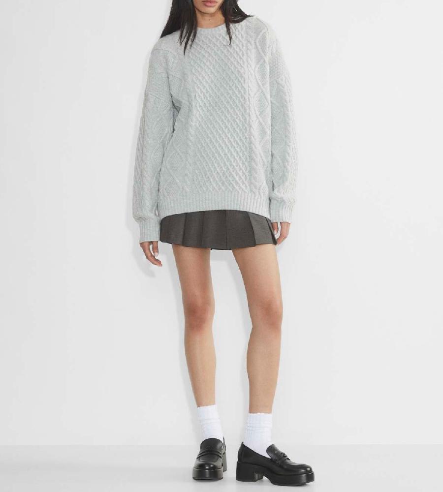 Chic Crewneck Cable-Knit Wool Sweater