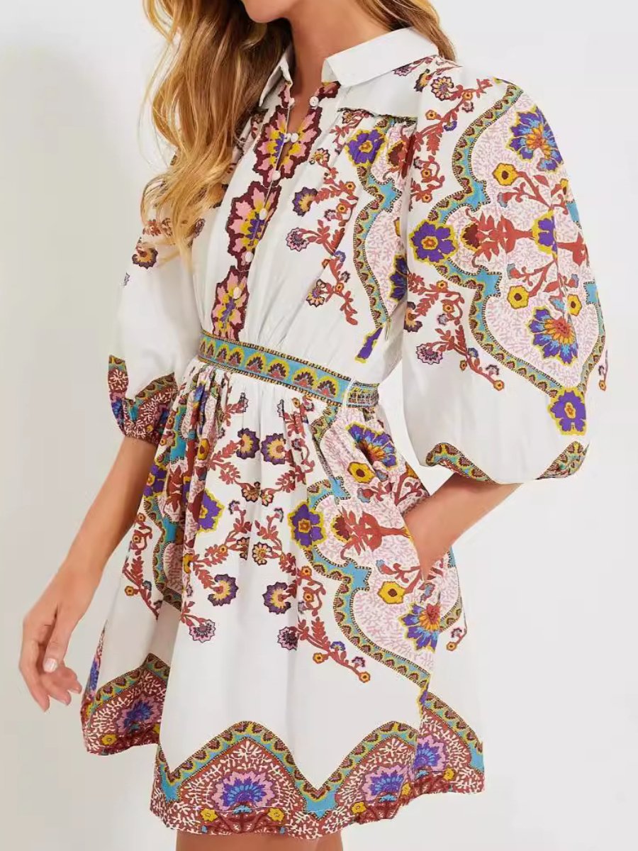 Kleid mit Taschen und Ethno-Bohemian-Print 