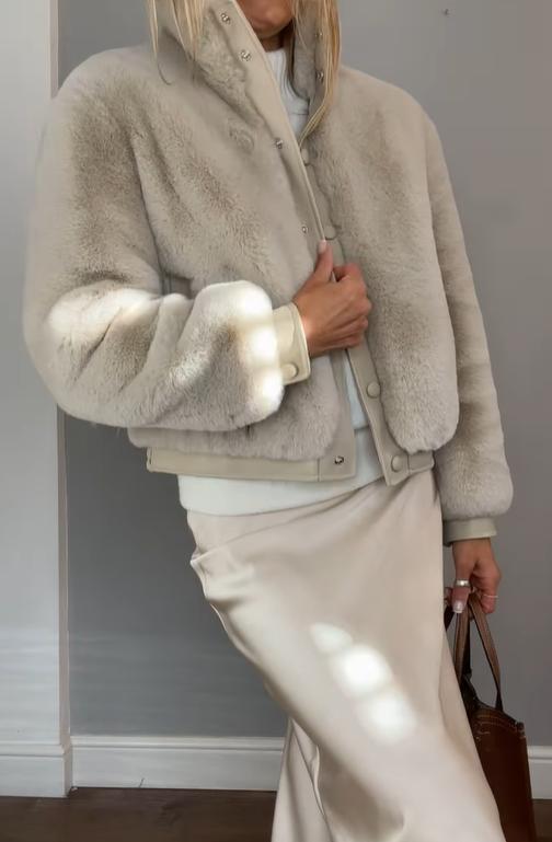 Chic Eco-friendly Fur Jacket