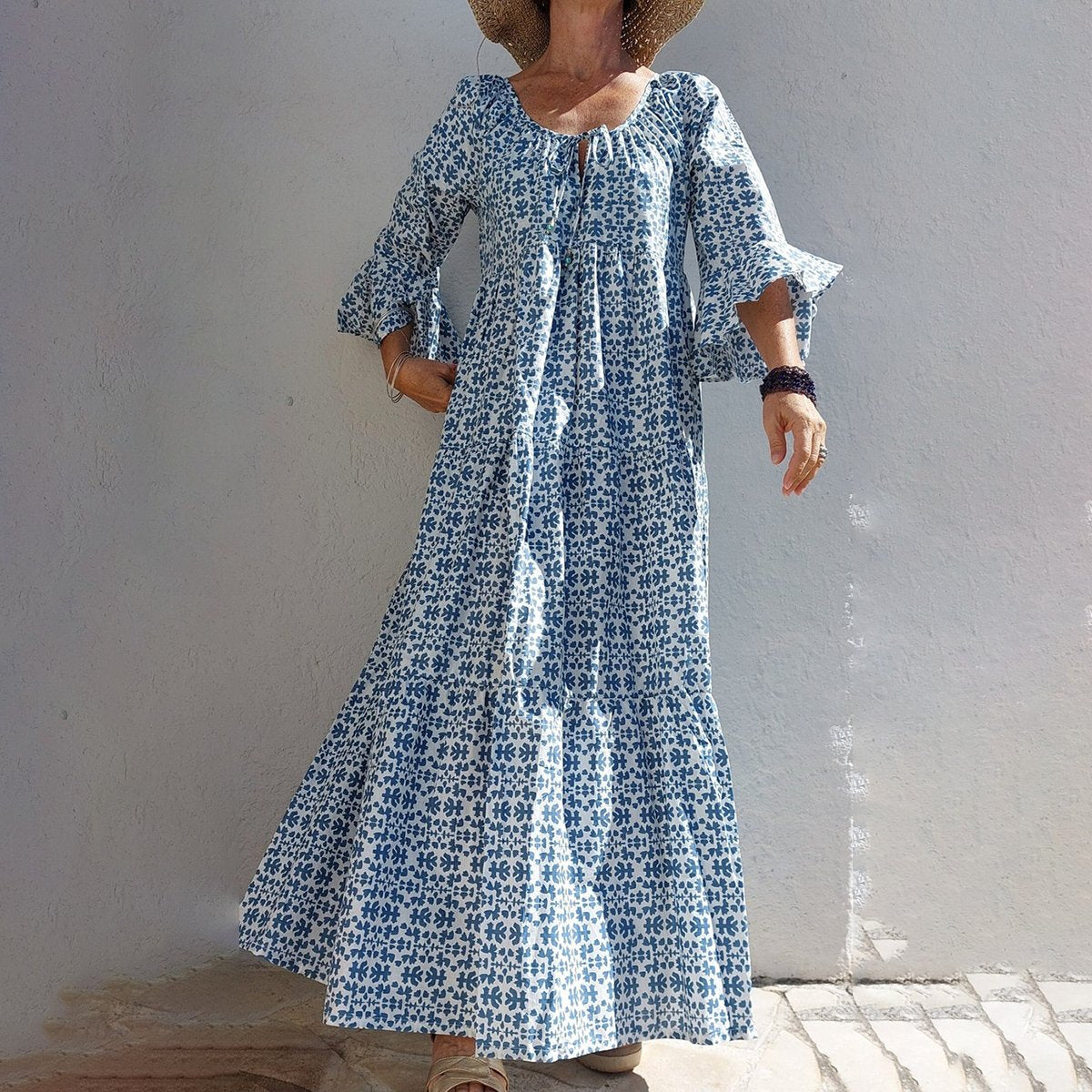 Blue 3/4 Sleeve Round Neck Maxi Dress