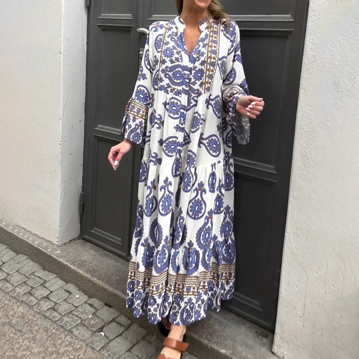 Modern V-Neck Long Sleeve Maxi Dress