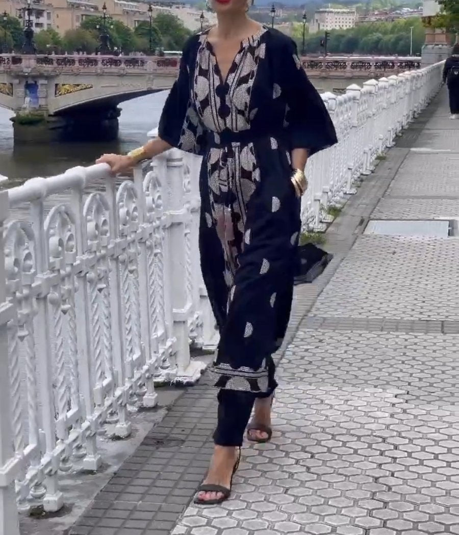 Popular V-Neck 3/4 Sleeve Maxi Dress