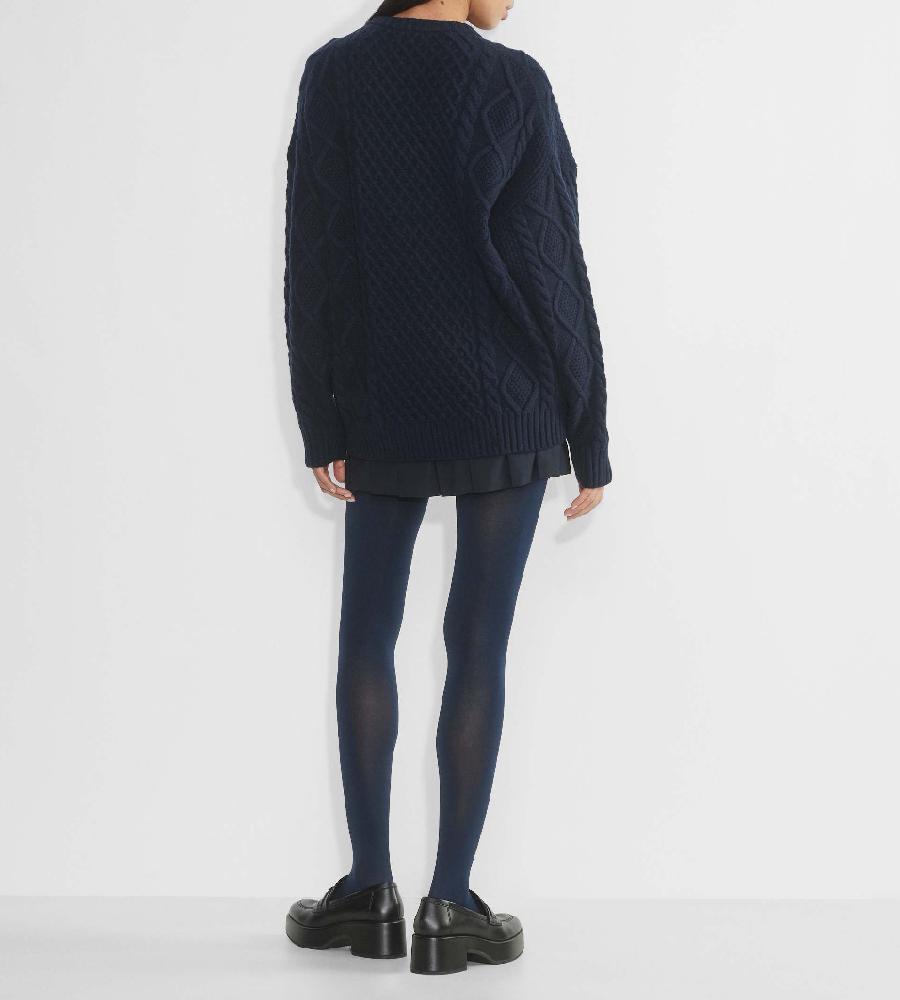 Chic Crewneck Cable-Knit Wool Sweater