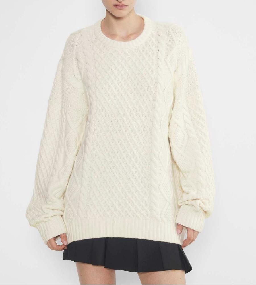 Chic Crewneck Cable-Knit Wool Sweater