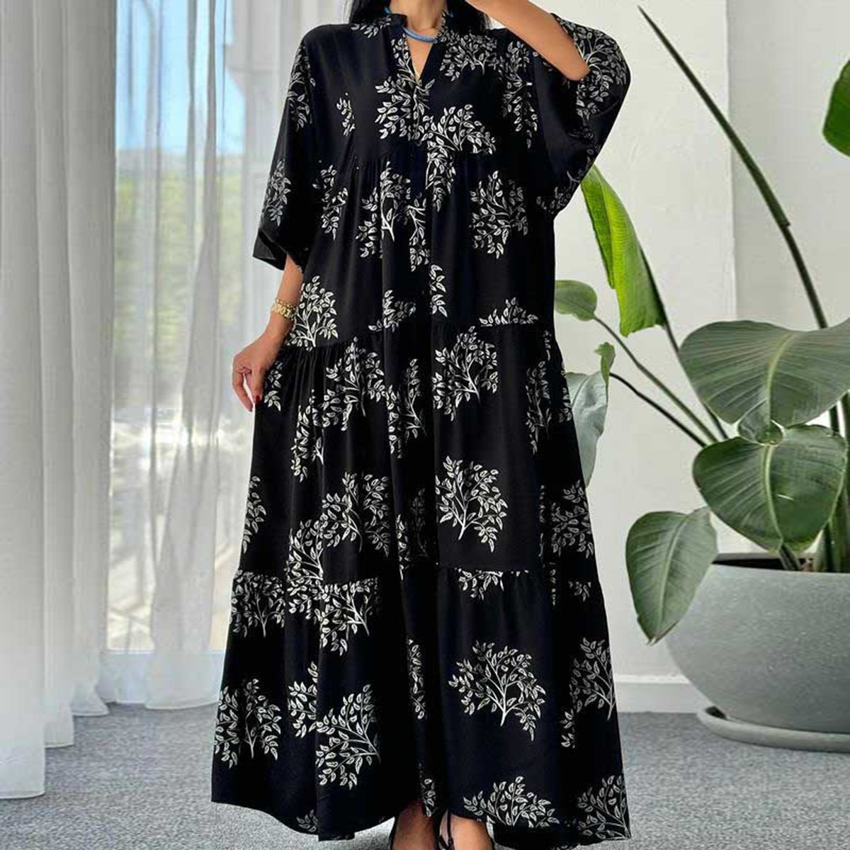 Trendy Black Print V-Neck Maxi Dress