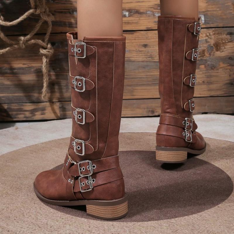 Braune Stiefel mit Vintage-Schnalle 