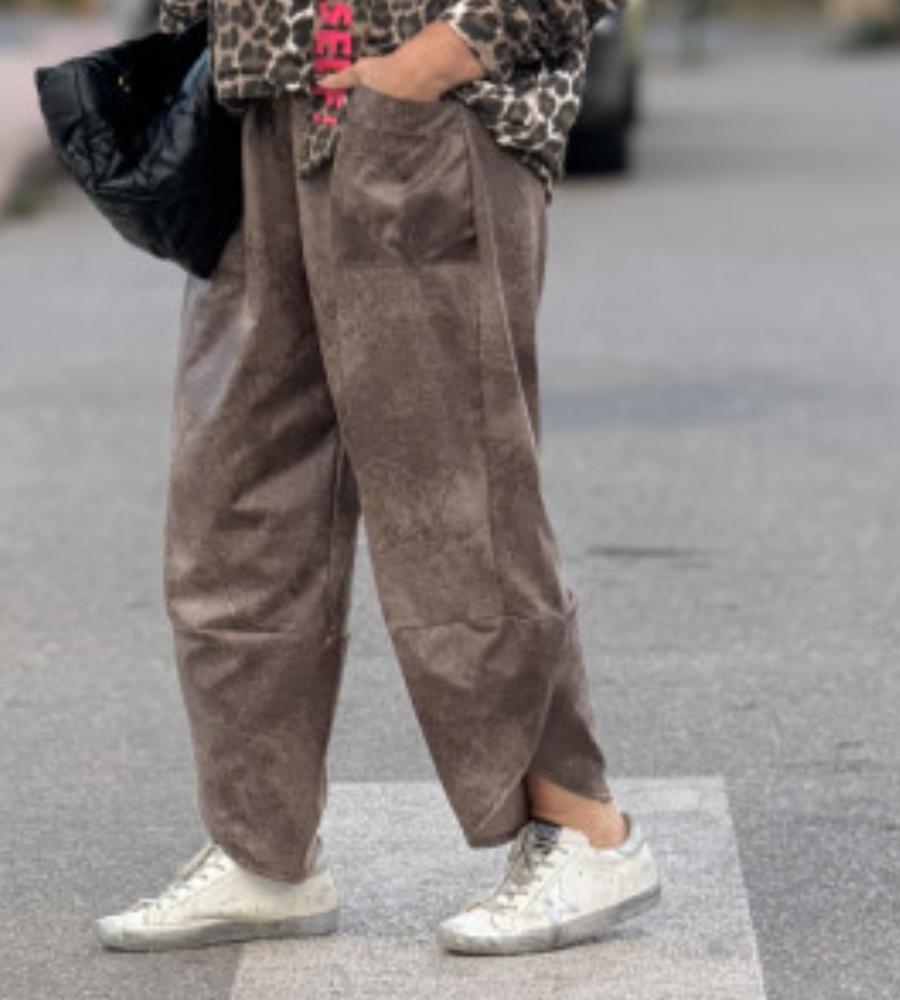 Chocolate Brown Suede Pockets Trousers